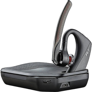 Poly Voyager B5200 UC with Travel charge case and BT Dongle