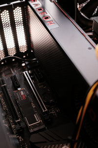 Samsung 990 PRO 1TB M.2 NVMe PCIe 4.0 SSD 7450MB/s