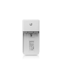 Ubiquiti UISP 4 Port Gigabit with 3 PoE Out Port NanoSwitch | N-SW